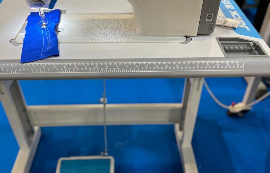 Masina de cusut Jack