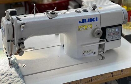 Masina de cusut Juki