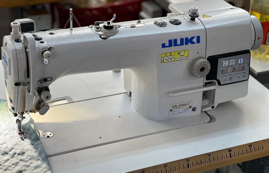 Masina de cusut Juki